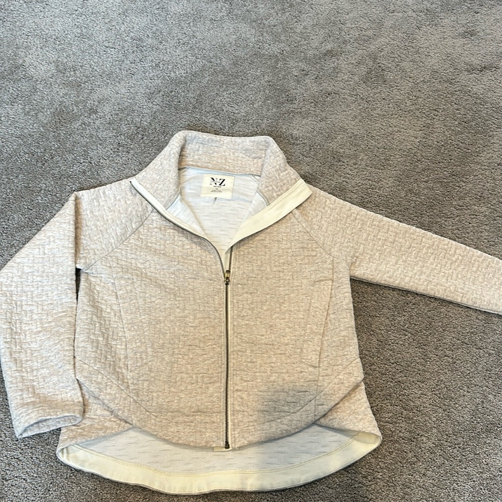 Oatmeal zip up top